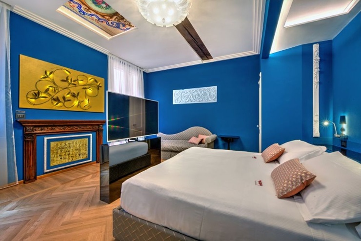 Luxury apartments battibecco  Art Hotel Commercianti Bolonia