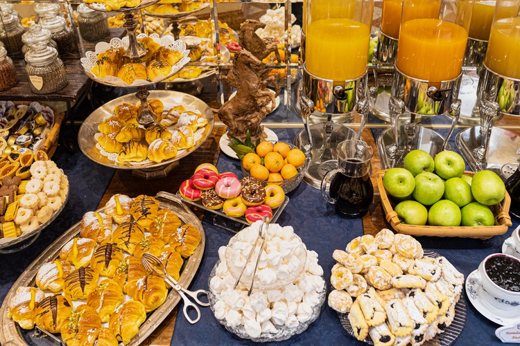 Our breakfast: start your day in the best way  Art Hotel Commercianti Bolonia