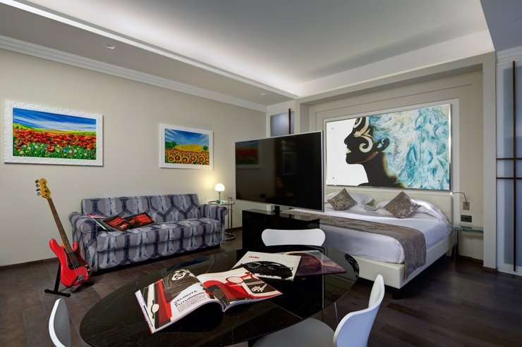 Luxury apartments  Art Hotel Commercianti Bolonia