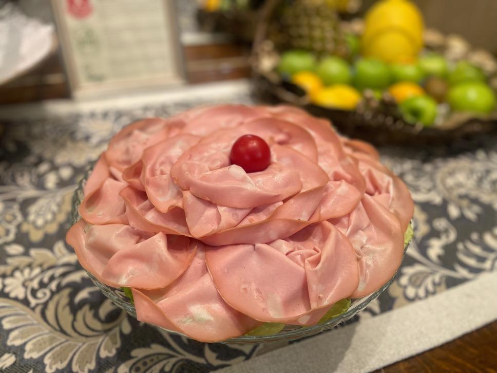 MORTADELLA, A TASTE AND A STORY FROM BOLOGNA Art Hotel Commercianti Bolonia MORTADELLA, A TASTE AND A STORY FROM BOLOGNA Art Hotel Commercianti Bolonia