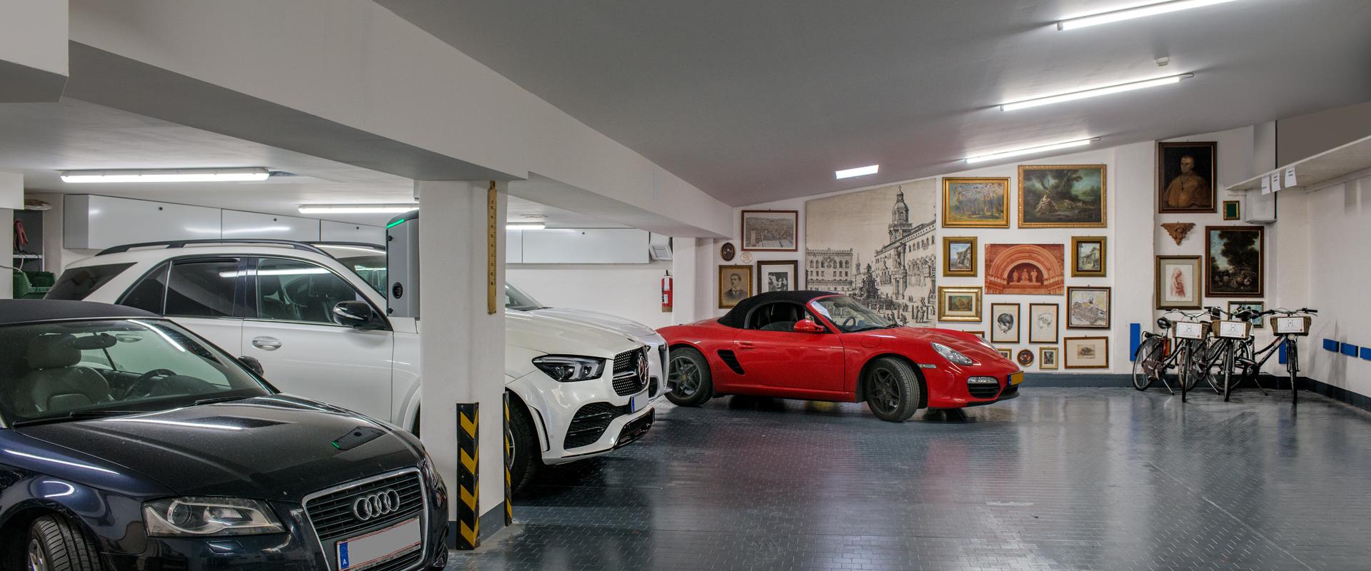 OUR GARAGE: HEADED TOWARDS A MORE SUSTAINABLE FUTURE  Art Hotel Commercianti Bolonia OUR GARAGE: HEADED TOWARDS A MORE SUSTAINABLE FUTURE  Art Hotel Commercianti Bolonia